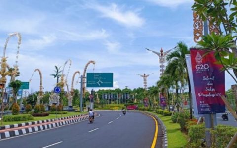 巴厘岛penjor装饰迎接G20峰会