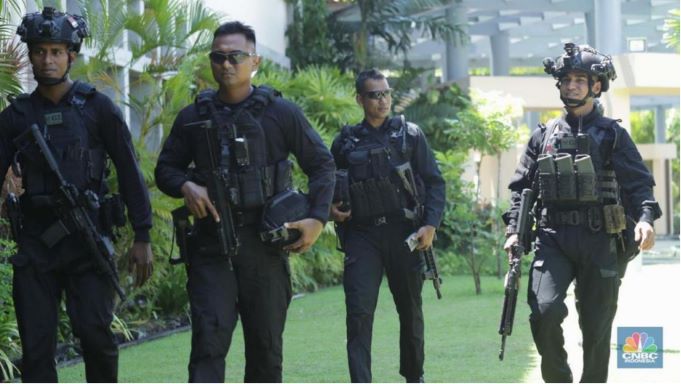 印尼军方与警方为G20峰会保驾护航