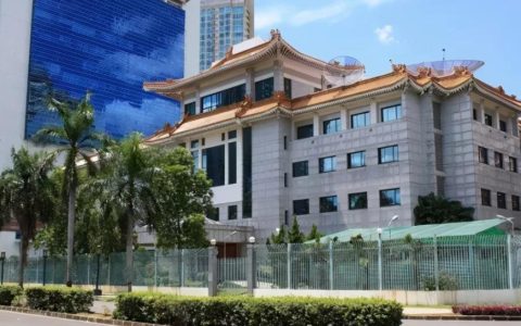 中国驻多国大使馆放宽回国核酸检测要求回国机票价格会不会猛降？