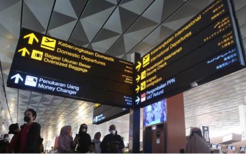 圣诞节前将近两万名中国公民从雅加达出入境