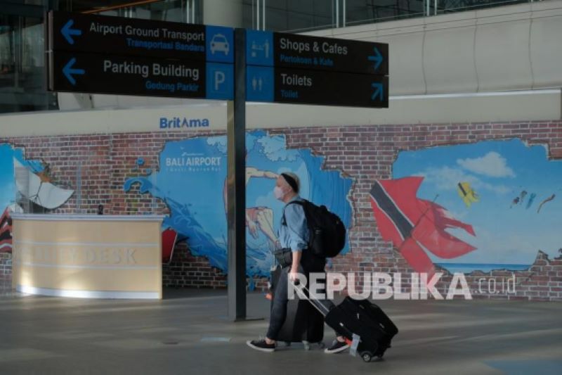 巴厘省长保证不查问外国游客婚姻情况