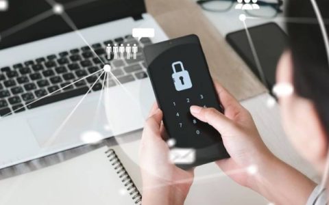 印尼一假冒海关职员诈骗网购买家高达四千万盾