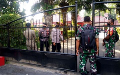 大批劳动密集型企业撤出雅加达大都会地区