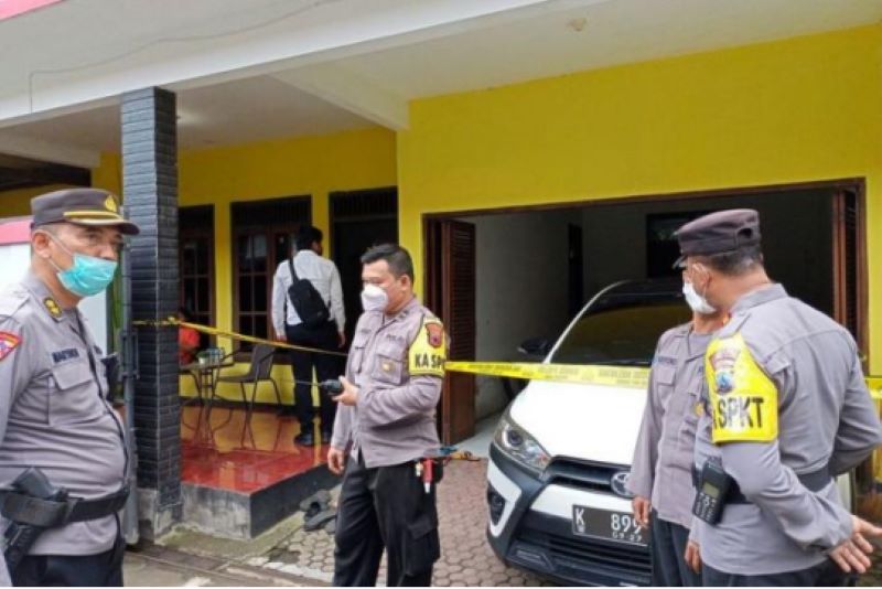 印尼一17岁少年下毒杀害亲生父母和姐姐