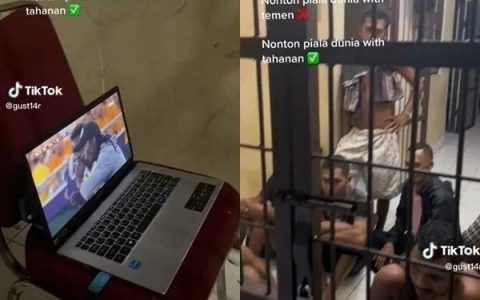 印尼狱警和囚犯一起看世界杯