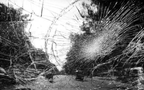 外国游客注意！到巴厘岛度假别做“飙车党”