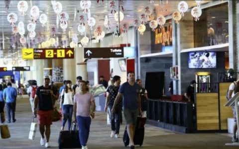 巴厘岛机场移民局澄清网上相关指控