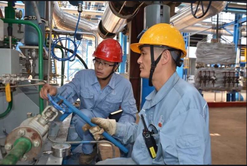 数十名中国工人因签证问题被印尼移民局驱逐出境