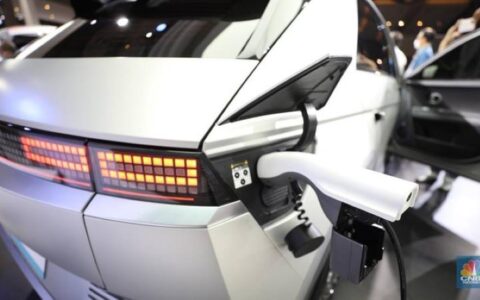 在印尼购买符合资格的电动汽车将减免10%增值税