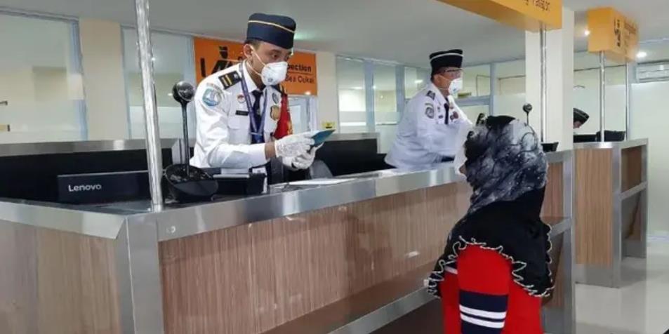 掌柜说:印尼移民局登门,该如何处理