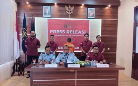 中国同胞印尼工作娶妻生子却遭当局遣返回国