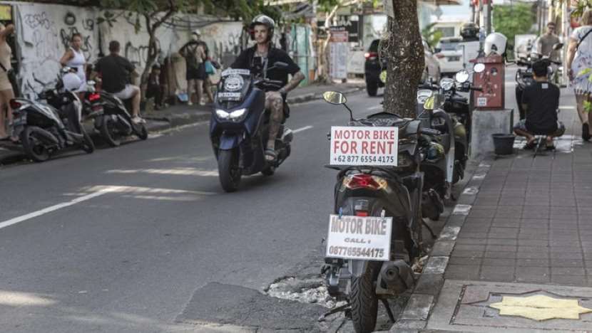 大量外国游客“入侵”巴厘岛久居工作经商