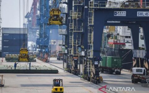 印尼连续36个月实现贸易顺差，重点在非油气领域