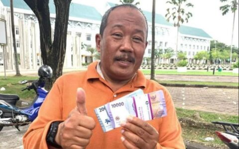 印尼佐科总统计划2045年成为全球第四大经济体