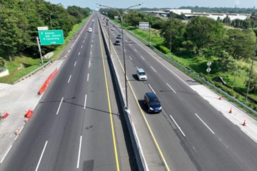 印尼周末小长假近49万辆汽车离开首都都市圈