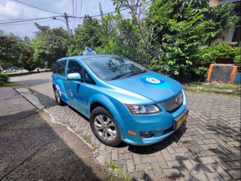 比亚迪击败特斯拉成为印尼蓝鸟出租车新车型