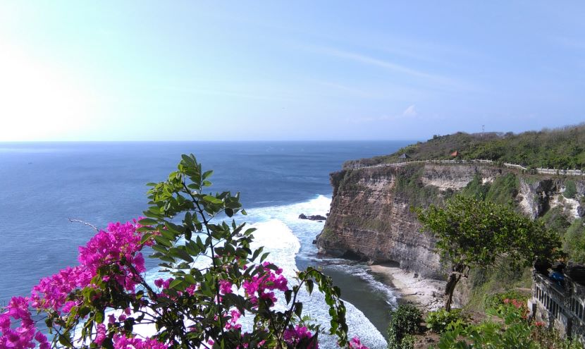 巴厘岛营造积极形象吸引更多中国游客