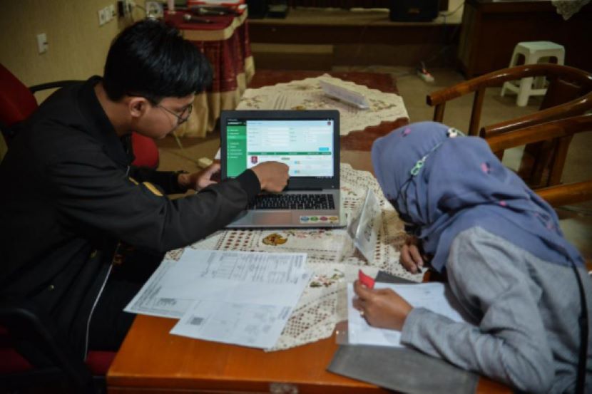 印尼政府严厉打击升学违规行为