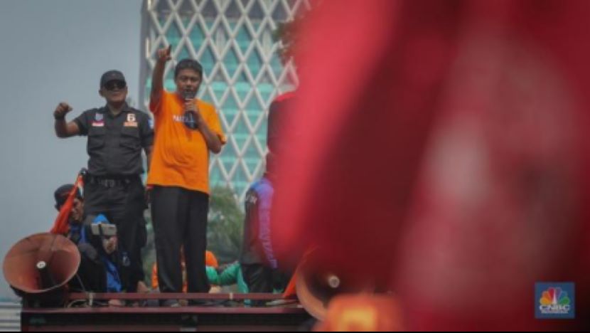 印尼工人要求明年最低工资标准提高15%