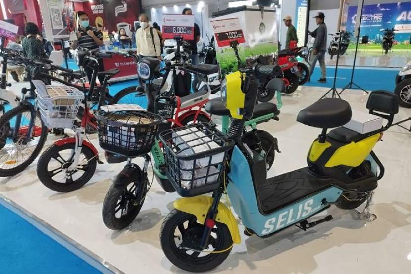 在印尼时速35公里以上的电动车驾驶者需持有驾照