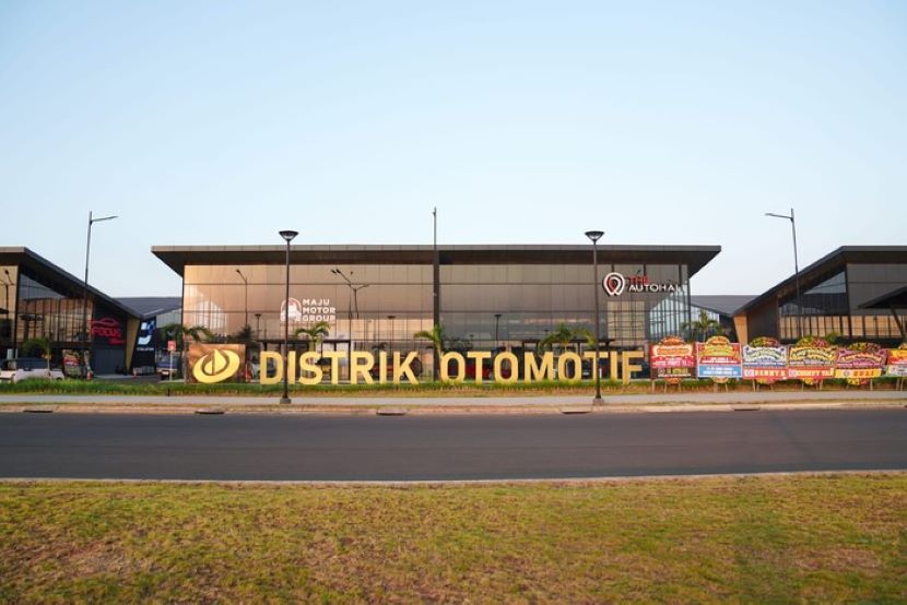 印尼最大的汽车展销中心在PIK 2开业