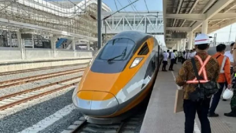 雅万高铁拟增加班次来应对客流激增