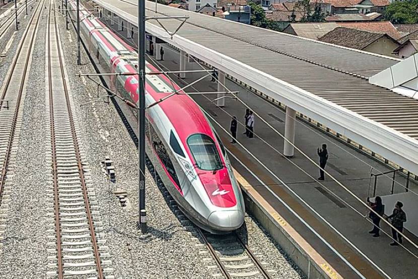 雅万高铁12月起票价升至20-25万盾