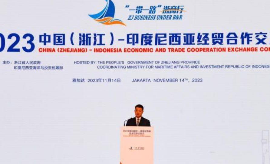 掌柜说：省委书记率团出海