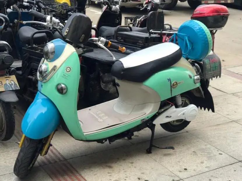掌柜说：印尼电动摩托车零元购