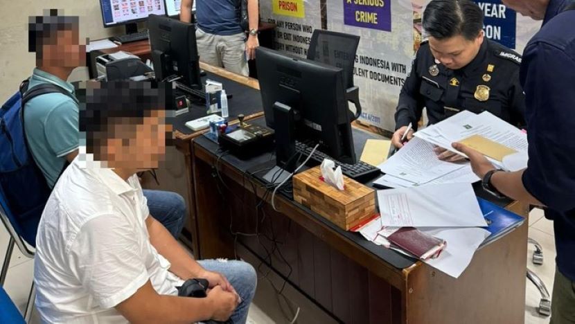 两中国男子盗窃后在巴厘岛消费被驱逐出境