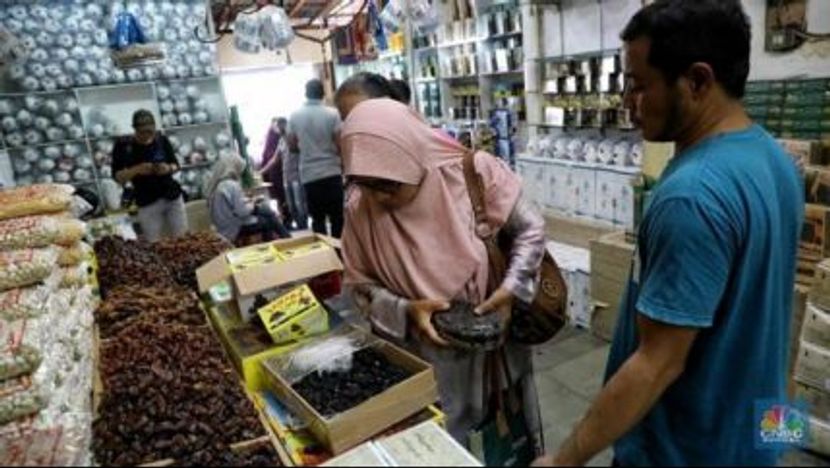 今年印尼斋月开始时将有两日全国假期