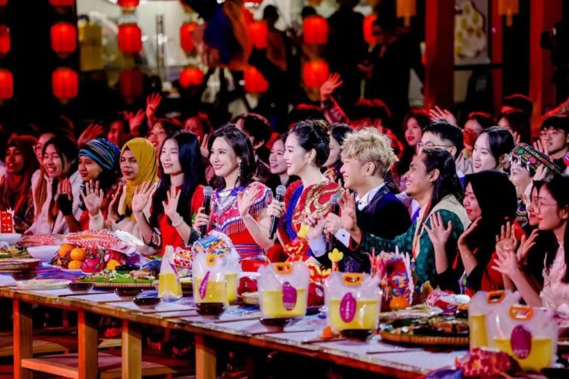 《春天的旋律·2024》跨国春晚南宁电视台首播