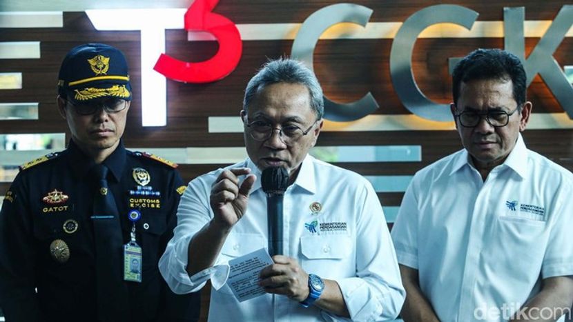 印尼贸易部长视察撤销进口限制的实施情况