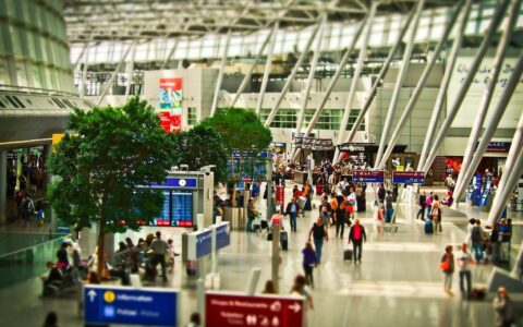 掌柜说：印尼贸易部新规取消入境个人行李限制