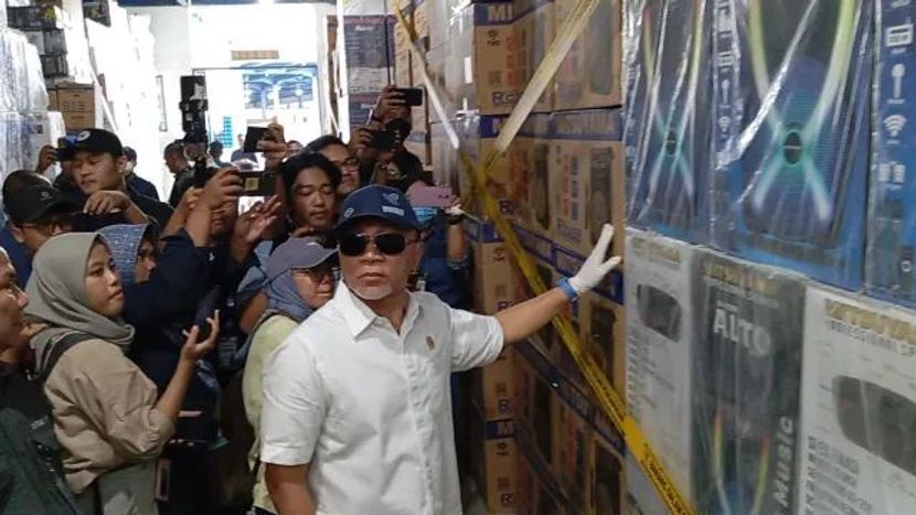 印尼贸易部销毁来自中国的非法电子产品