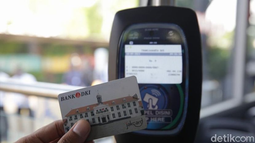 这两天搭乘雅加达公交地铁仅需1盾