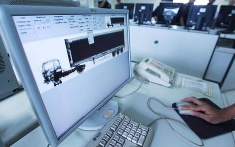 印尼海关开箱检查旅客行李的原因