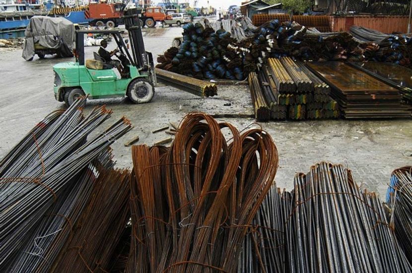 印尼钢铁业困境：中国钢铁倾销冲击与未来挑战