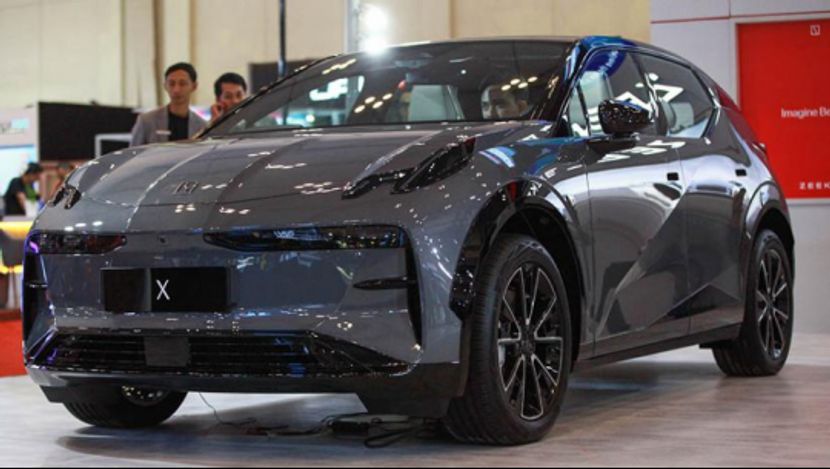 吉利旗下两大电动汽车品牌亮相印尼市场