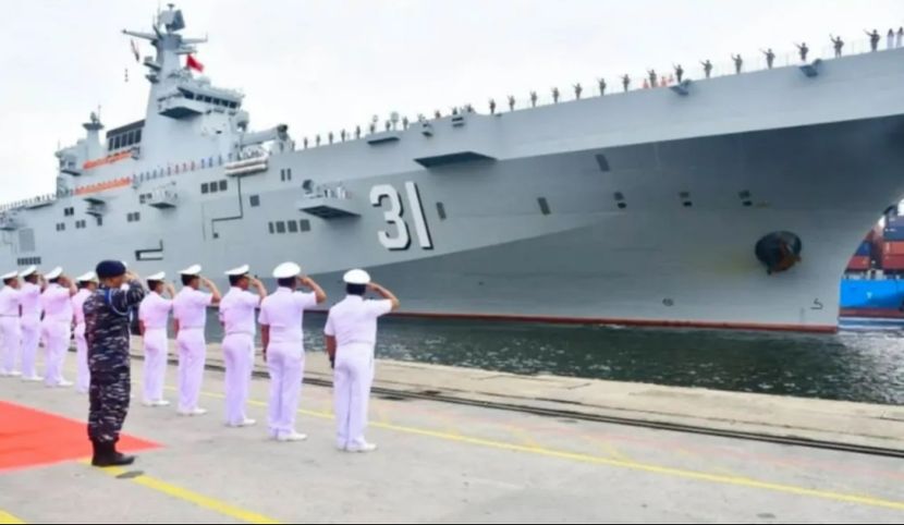 中国海军舰队技术停靠印尼