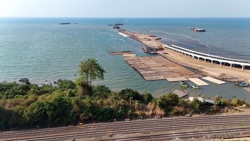 两家中国企业在巴塘工业区投资九千亿盾