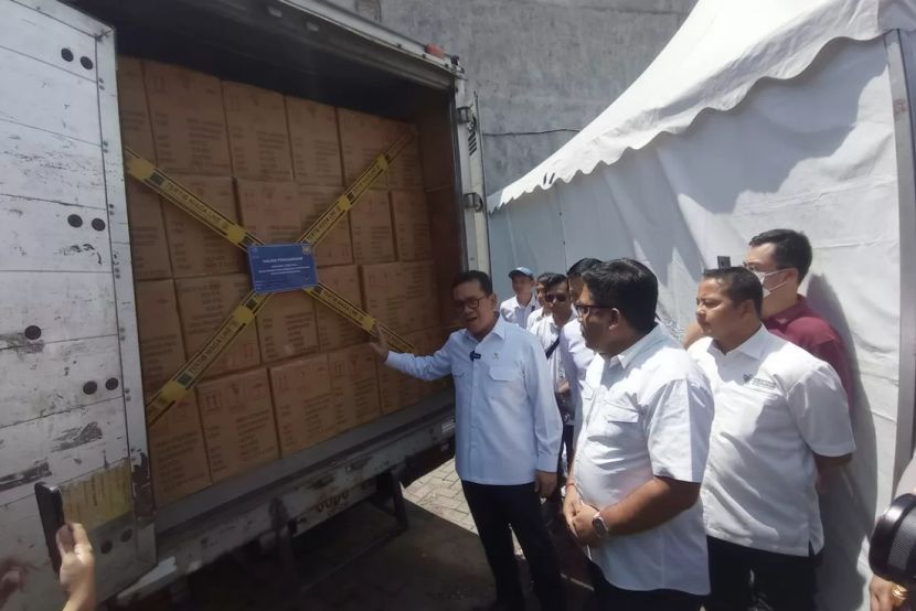 印尼政府查获98亿盾非法进口中国陶瓷商品