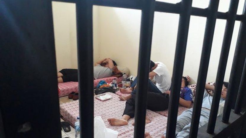 南雅加达移民局重点打击居留许可逾期