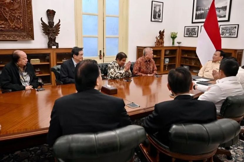 普拉博沃总统会见八位华裔商界大亨