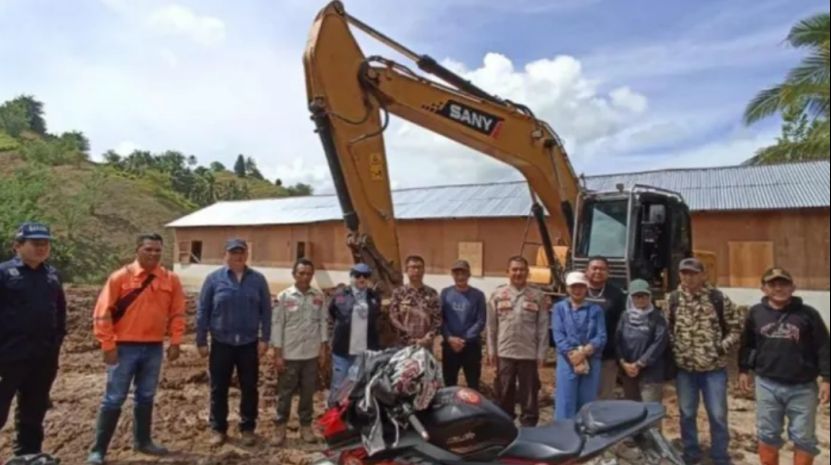 移民局竟公开放任中国人非法采矿