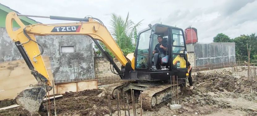 中国挖掘机助力印尼新首都建设