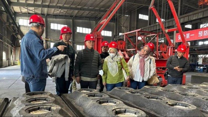 中资铝业公司建设年产两百万吨冶炼厂