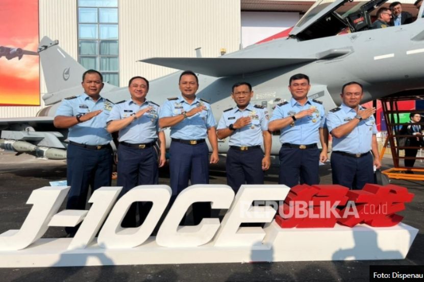 印尼或从中国直接接收42架歼10战机