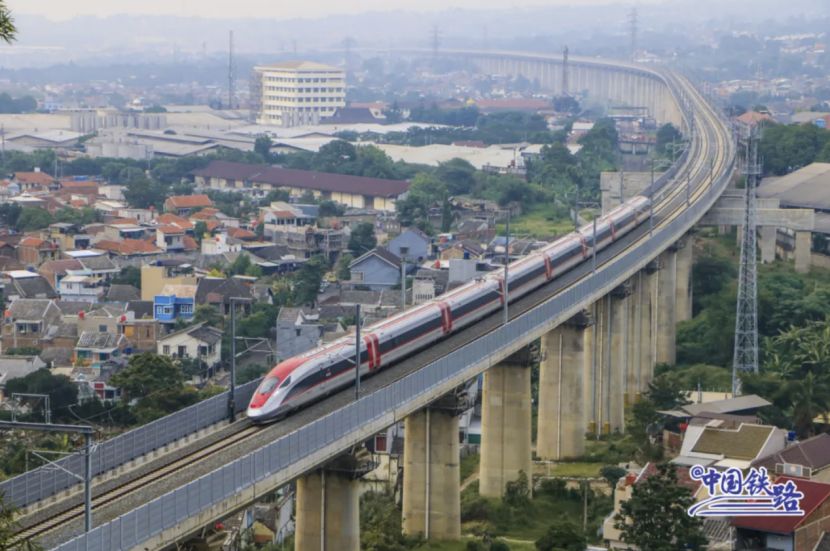 雅万高铁累计乘客人数超过一千万人次