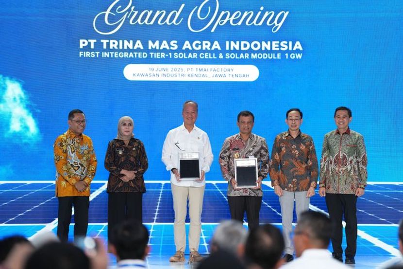 印尼最大太阳能电池板工厂正式投产